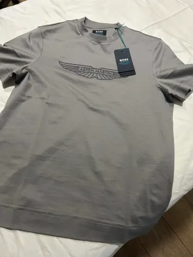 Camiseta BOSS X Aston Martin P, nunca usada com etiqueta