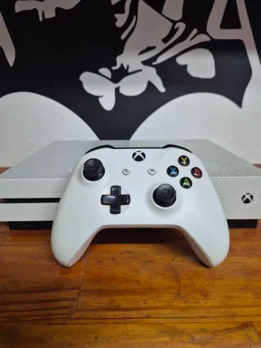 Xbox One S