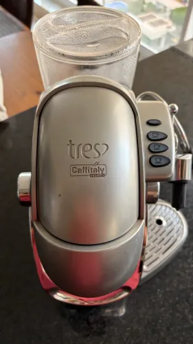 Cafeteira TRES Corações Gesto 110V