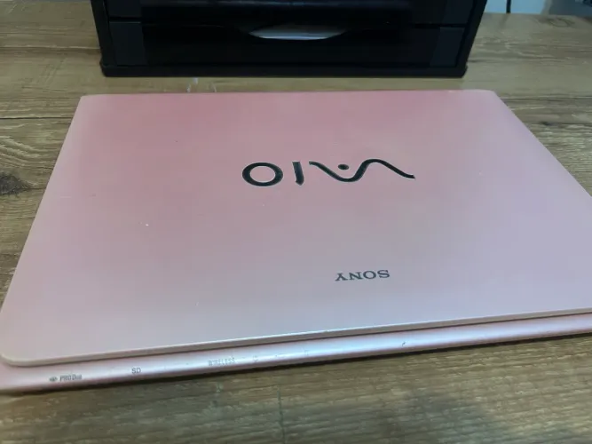 Notebook Sony Vaio i3 8GB RAM SSD 120GB Windows 10