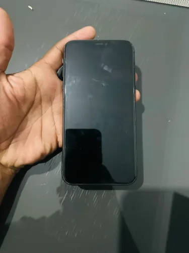 Vendo iPhone 11 128g muito conversado
