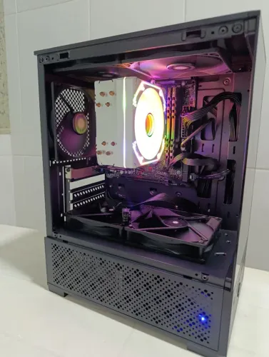 Pc Gamer RX 6600M