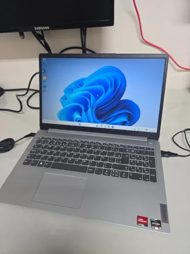 Notebook Lenovo Ideapad 1i