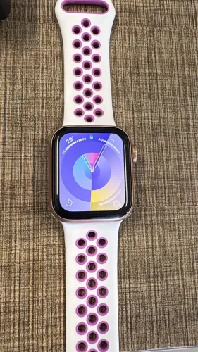 Apple Watch SE 40mm Starlight