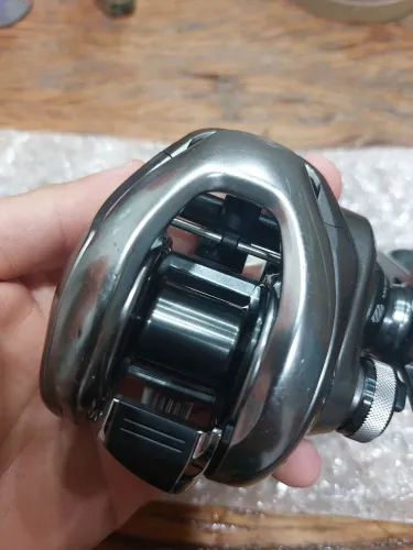 Carretilha Shimano Metanium DC HG