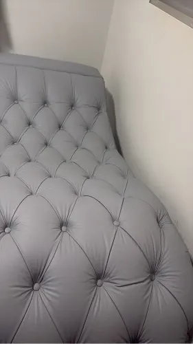 Vende se maca para cílios