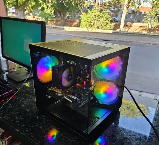 PC Gamer - RX 580 8GB | 16GB RAM | Xeon E5-2676 v3