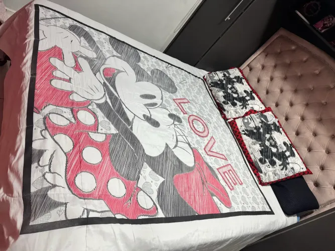 Cama King Size à Venda - Confortável e em bom Estado