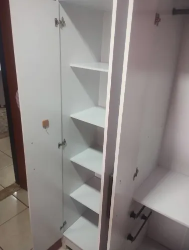 Manutenção em armários e guarda roupas de mdf