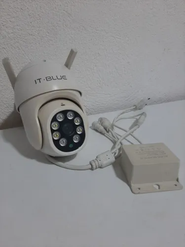 2 CAMERAS DE SEGURANÇA SEMI-NOVA<br>MODELOS IGUAIS
