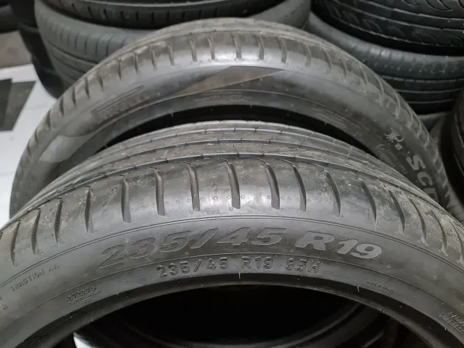 PAR PNEUS 235/45 ARO 19 PIRRELI SCORPION
