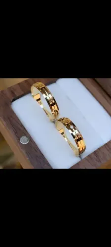 Par de Alianças de Casamento em Ouro 18k -
