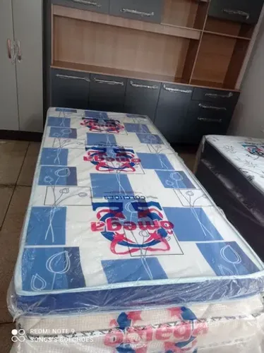 COLCHÃO DE SOLTEIRO ESPUMA SELADA NOVO 