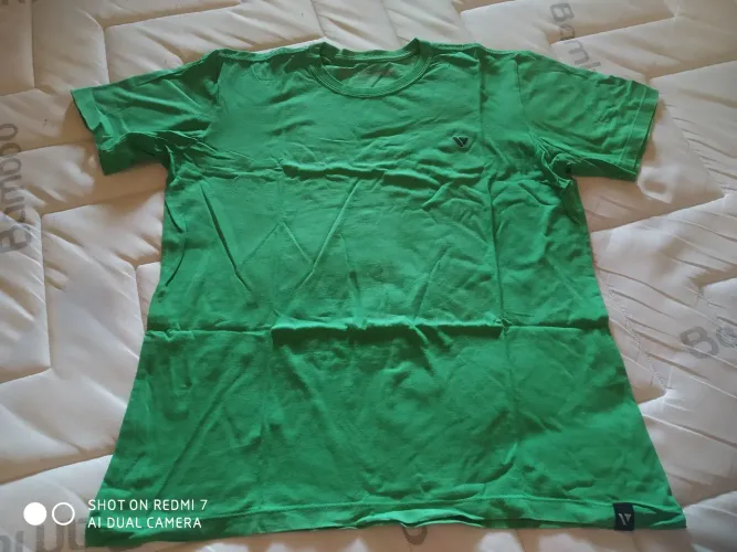 Camiseta masculina verde vkr