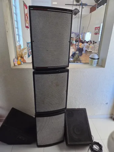 Caixas acústicas Profissionais SKP