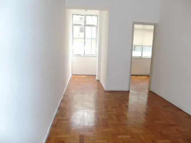 Imóvel para aluguel com 62 metros quadrados com 2 quartos em Copacabana - Rio de Janeiro -