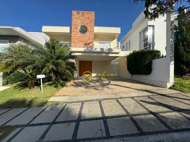 Casa de Condomínio com 4 Quartos, todos Suítes à venda, 260 m² por R$ 2.150.000 - Condomín