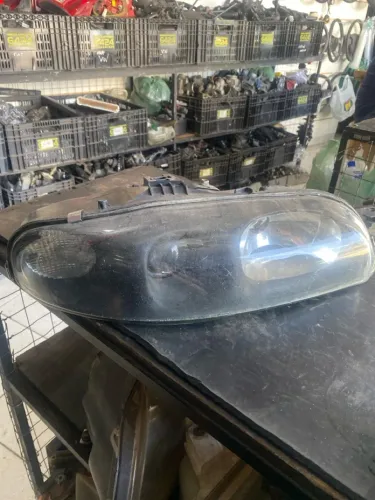 Farol lado esquerdo fiat brava marea
