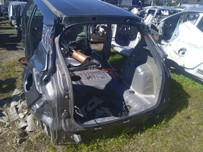 Traseira Baixa Sem Teto Nissan Kicks 2022 23 24 