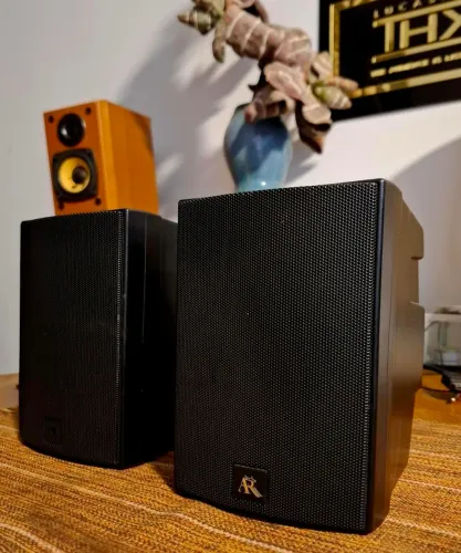 CAIXAS AR HC4  "ACOUSTIC RESEARCH" IN/OUTDOOR 100W 8ohms 89dB 