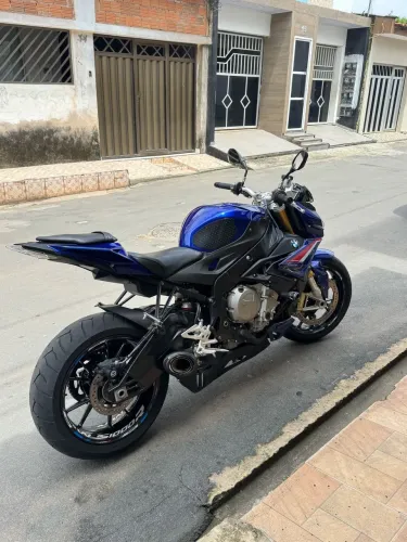 Moto BMW s1000r