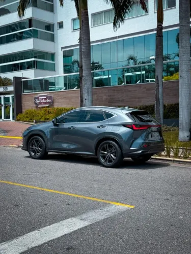 Lexus NX-350H Dynamic 2025 - único dono