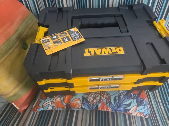 Caixa de Ferramentas Dewalt TSTAK
