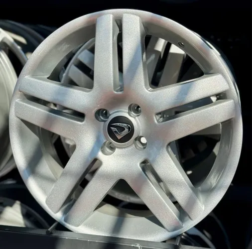 Rodas Volcano aro 18 tala 6 furacão 4x100