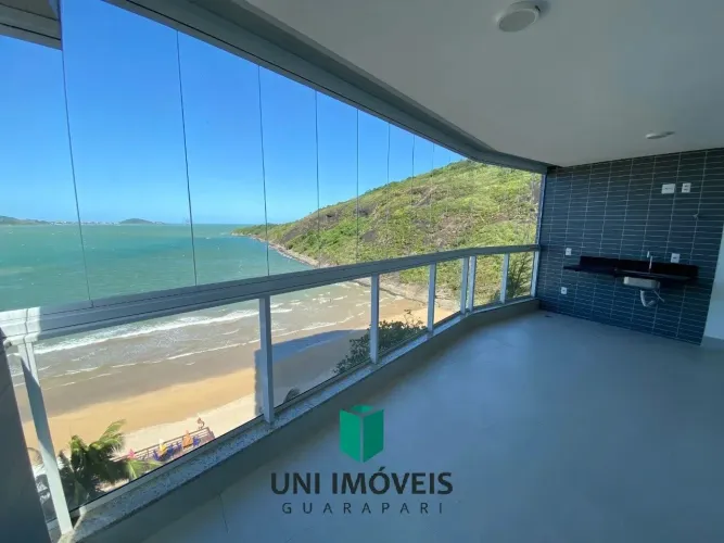 Apartamento de 3 quartos sendo 2 suítes e 2 vagas de garagem à venda em Guarapari com laze