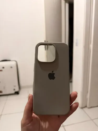 Capinha Iphone 16 Pro | Cinza