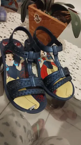 Sandálias da Branca de Neve - Conforto e Estilo!