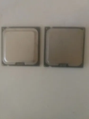 Lote com 2 processador Intel slot 775 usado
