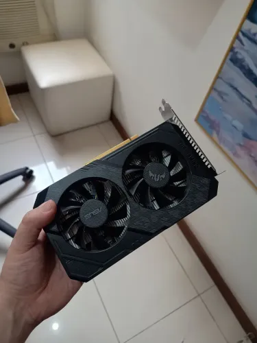 Placa de Vídeo GTX 1650 4GB de VRAM DDR6 ASUS TUF GAMING