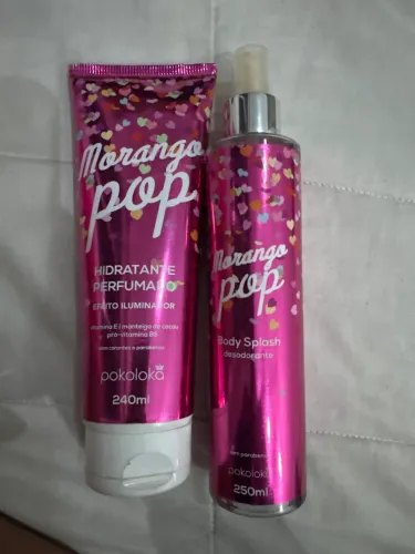 Kit body splash e hidratante morango 
