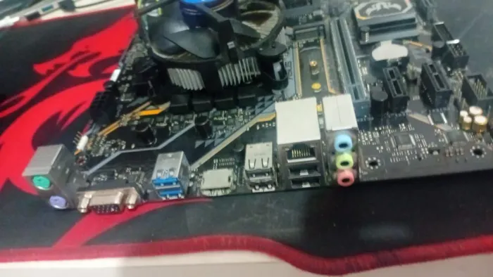 Kit i7 9700F
