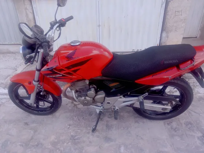 Venda moto Twister 2007 e troca com moto 150 ou 160 ou carro