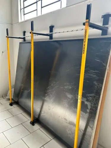 Suporte para Chapa de MDF DOCK CARGO