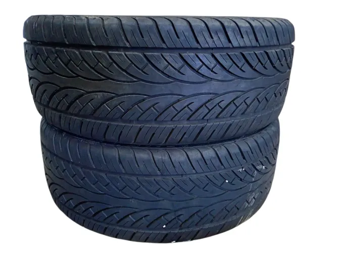 PNEU 265/40/22 SEMI NOVO PAR