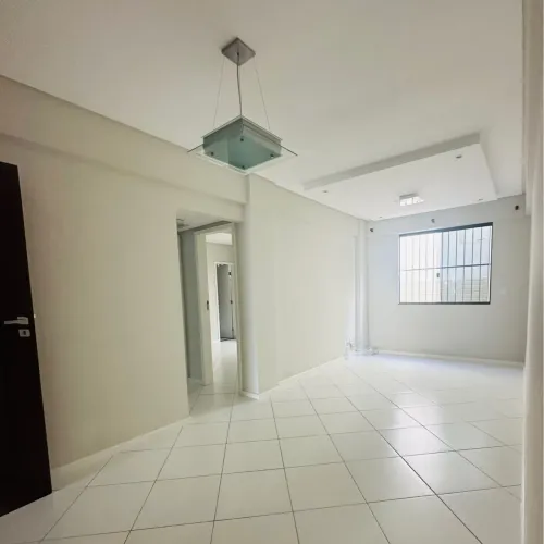 OPORTUNIDADE VENDE-SE AP NO TÉRREO, CANDEIAS, OTIMA LOCALIZAÇÃO