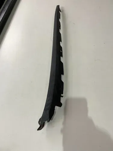 Moldura Esquerda Coluna Parabrisa Fiat Strada 2014 2015