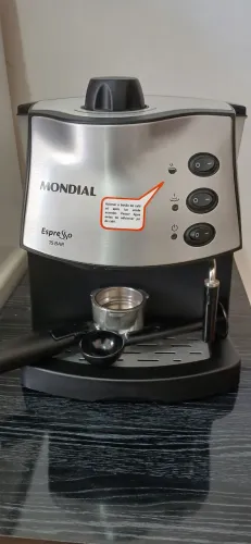 Cafeteira Mondial Espresso 15 Bar