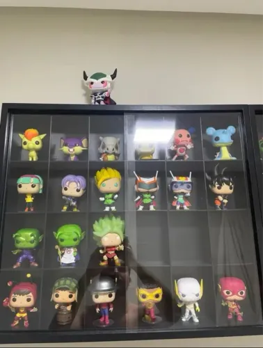 Estantes para funkos 