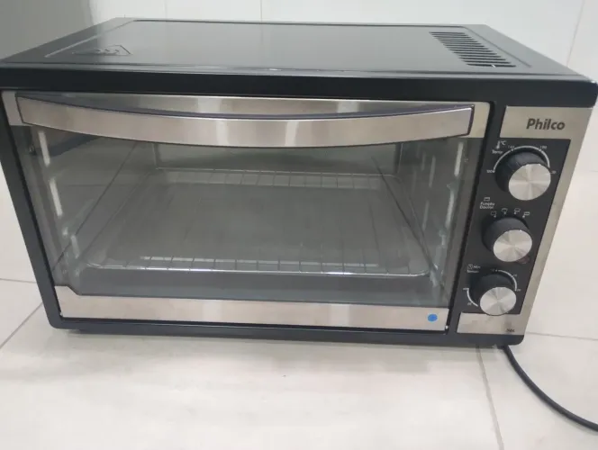Vendo um forno semi novo