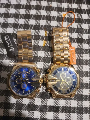 Vendo 2 relógios pallyjane no estilo do diesel
