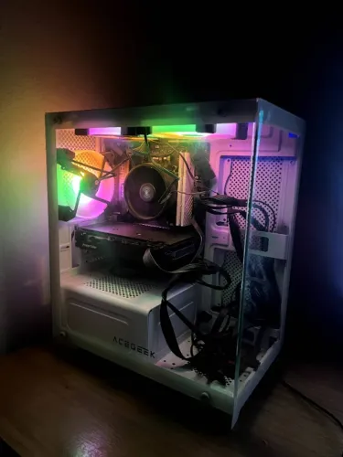 PC Gamer Ryzen 5 5500 + RX 7600 8GB + 16GB RAM DDR4 B550 - Impecável