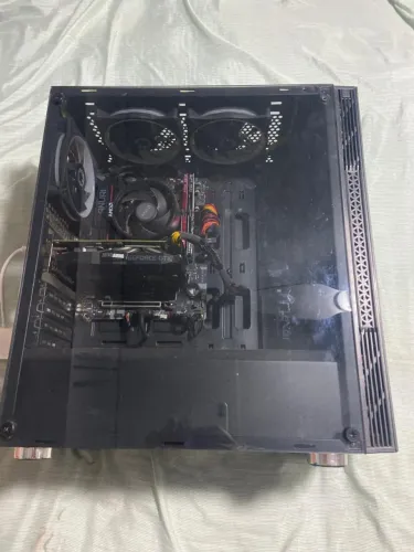 Pc gamer com periféricos AMD r5 5600