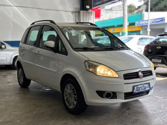 Fiat Idea Attractive 1.4 Fire Flex 8V 5P 2012