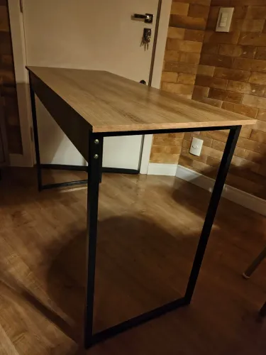 Mesa/escrivaninha