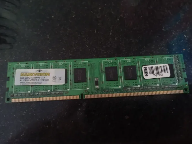 Memória ram ddr3 2gb(nao sei se funciona)