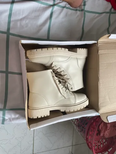 Coturno Feminino Bege/Off White - Semi Novo